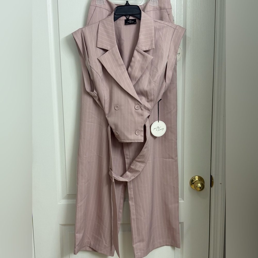 a'gaci Pink Pantsuit Set with Blazer-Style Top